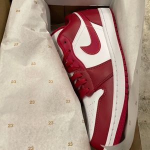Jordan 1 low cherry and white ship same day